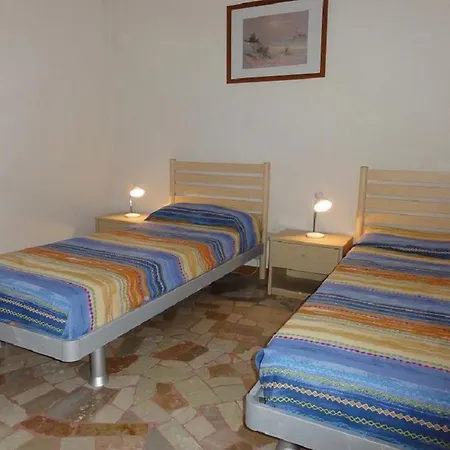 Cozy Flat In A Quiet Area Of Apartamento *