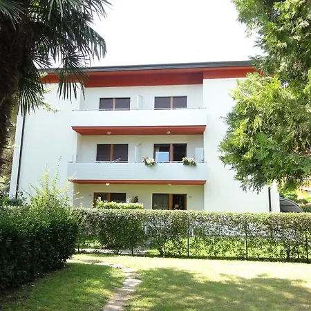 Cozy Flat In A Quiet Area Of