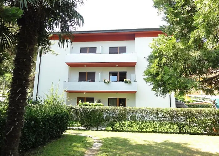 Cozy Flat In A Quiet Area Of